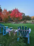 Centrally located MidCoast country farmhouse suite, just 20 minutes to Route 1!