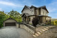 Where Mountain Magic Meets Luxury: 12 min from Blue Ridge!Sleeps 13!