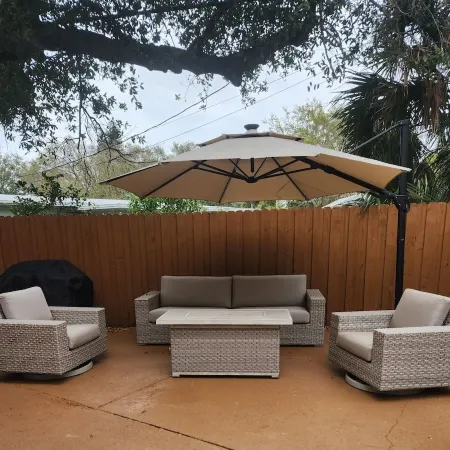 Large house Jacuzzi Tub in Master bedroom