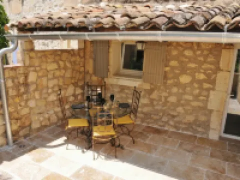 Au Mazet de Carmélina, an old building dating from 1850 in the heart of the Alpilles mountains Hotels in Paradou