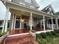 Gorgeous retreat across from yacht club, the Choptank, and IronMan finish line!