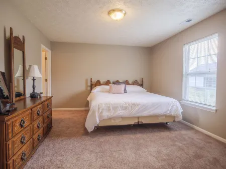 KingQueenQ Отели в г. Типпекано