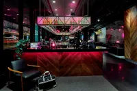 Moxy Minneapolis Uptown - bar