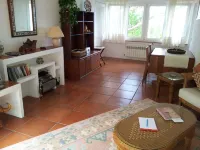 THE ANNEX. Tranquil  bungalow/gîte in hills above Begur with amazing views