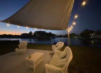 Fully Renovated, Direct Gulf Access w private doc just for you! Hotels in Hernando Beach