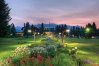 GreyWood… Awe Inspiring Authentic Log Home in East Glacier Park! - 2-Star