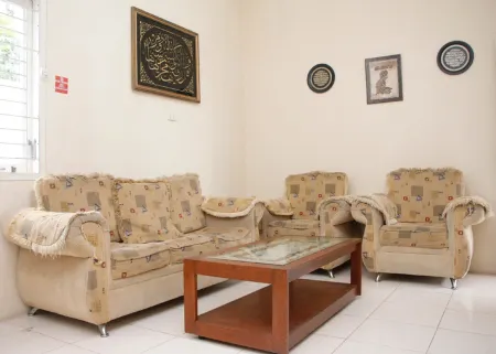 Afaris House Отели в г. Jeulingke