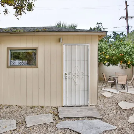 Newly Renovated Casita in Mesa, King-Sized Bed and Lightening Fast WiFi