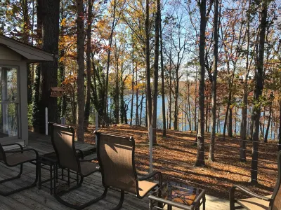 Spacious, Family-Friendly Lake House Retreat w/ a Private Large 2-Story Dock Hotel dekat Publix Super Market at Cruse Marketplace