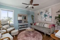 Charming Ventura Beach Bungalow on Prime Beach Lane in Pierpont by the Sea