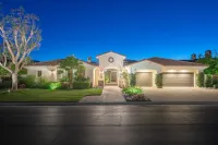 Contemporary PGA West Retreat on Greg Norman Course with West Mountain Views