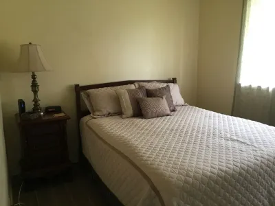 Charming Waimea home on the Big Island- Close To Town! Hotels near Isaacs Art Center