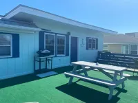 Meander on Up - 2nd floor beach house! steps to the beach