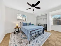 Pool - Playset - Stadiums - 6 Beds!