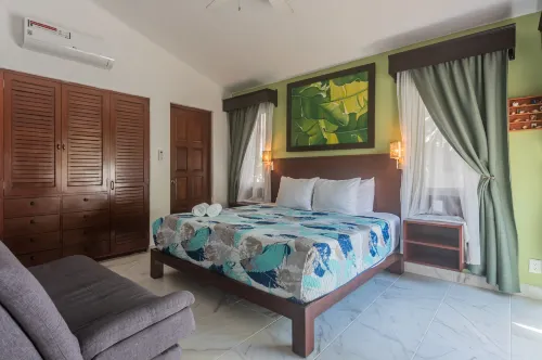 Luxurious 6-Bedroom Villa with Private Pool, Playacar, Playa del Carmen, Mexico - Villas