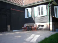 Detached house in the immediate vicinity of the forest
