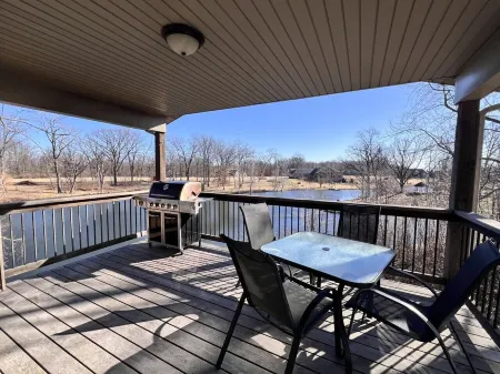 3 Bedroom Loft overlooking water