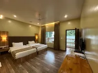 Jungleciti House