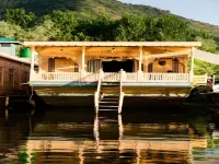 Kharpalace Group of Houseboats - Swimmingpools