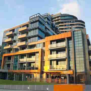Melbourne Stays Apartments Hotel Exterior