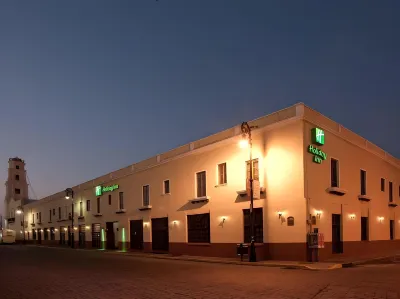 Holiday Inn Veracruz Centro Historico Hotels near Parque Los Pinos