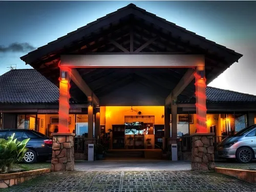 Ulek Beach Resort Hotels in Paka