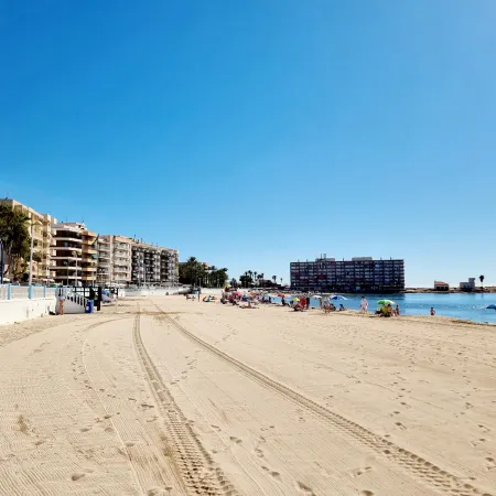 Beach, Centre & Garage