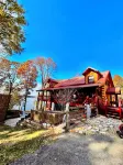 Lakefront log cabin over looking Walter George Reservoir, aka Lake Eufaula, Al