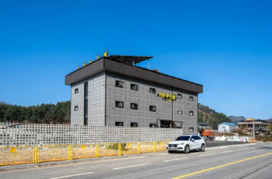 Pyeongchang Gaza (Self Check-in Motel) Hotels near Pyeongchang Station