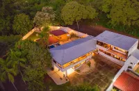 Few Steps to Beach Private Pool and Jacuzzi Hoteles en 