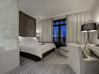 Hotel Boulevard, Autograph Collection by Marriott Hotels near Souk Al Bahar