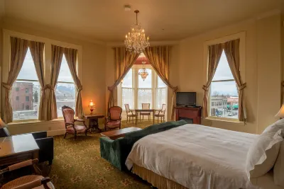 Geiser Grand Hotel Các khách sạn gần Baker Heritage Museum