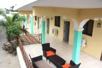 Auberge Pont-Gaudin Hotels in Гонаїв