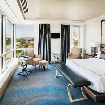 The Tennessean Personal Luxury Hotel Hotels near University of Tennessee