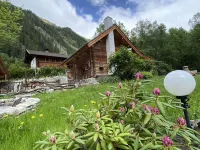 Chaletdorf Eggerfeld Hotels in Гемайнде Флаттах