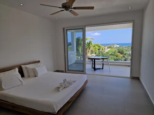 Sunset Villa with Infinity Pool