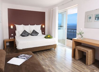 Pantokrator Hotel