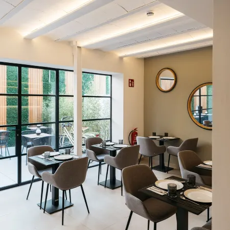 Boutique Hotel Petit Montisión Отели рядом с достопримечательностью «Торговый центр El Corte Ingles»