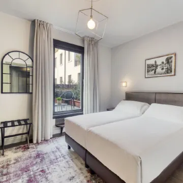 Porta Altinia Suites