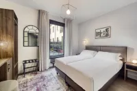 Porta Altinia Suites