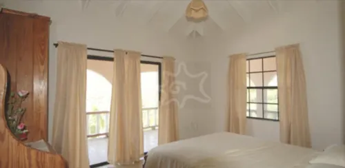 Immaculate 3 Bed Villa Overlooking Admiralty Bay - Homestays