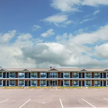 Quality Inn & Suites Garden of the Gulf