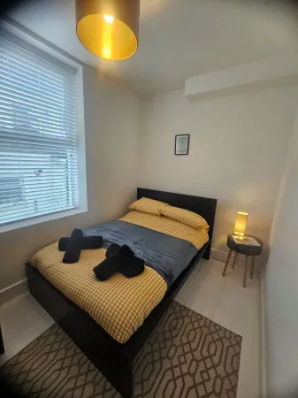 Seaside Haven Coastal Comfort 200m from the Beach Отели рядом с достопримечательностью «Shell Grotto»