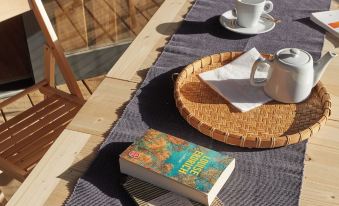 Le Jardin Saint Germain Lodges and Events