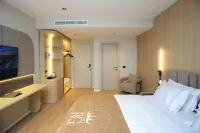 Regina Palm Resort Hotel a Radhime