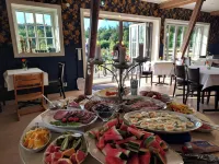 Älgbergets Bed & Breakfast فنادق في Lodose