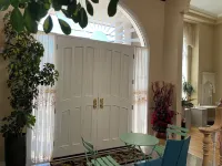 Rose Garden Vancouver Hotels in Tsawwassen