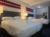 Illini Inn & Suites Hotel - Rantoul/Gifford/Champaign/Urbana - Parkplatz