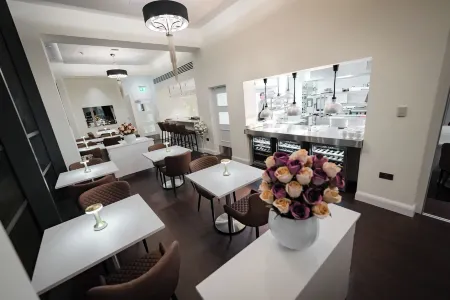 Shore Hotel Laxey Отели в г. Рамси