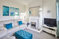 Host & Stay - the Railway Cottage Hotels in Loftus